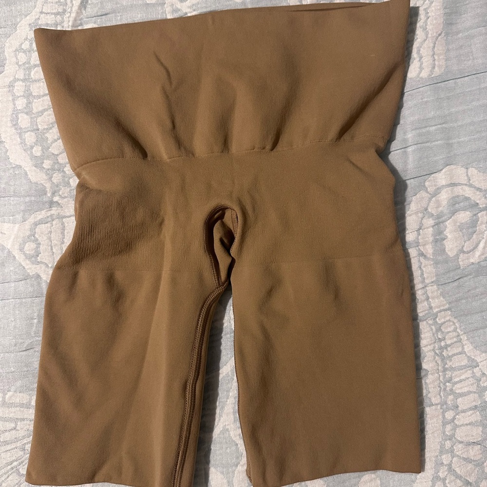SKIMS Tan High-Waisted Shorts